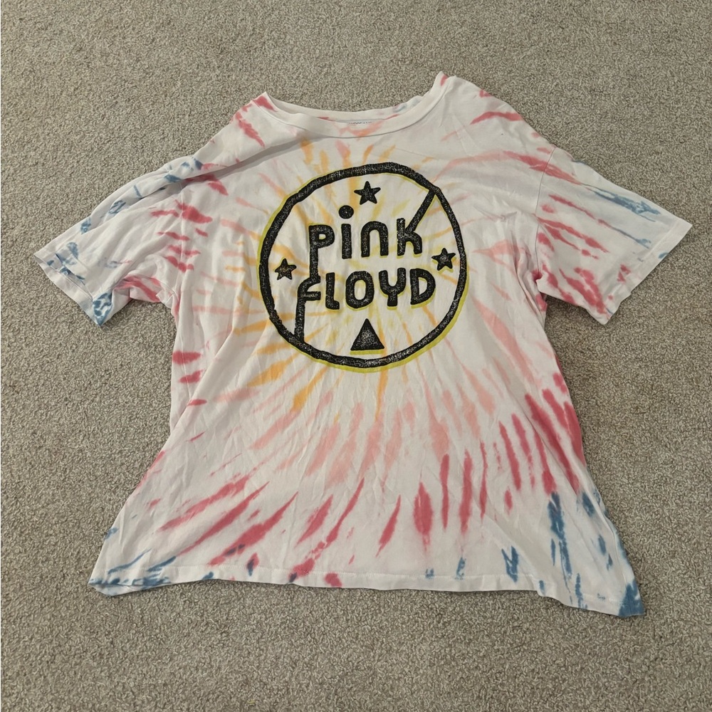 DAYDREAMER Pink Floyd Graphic Tee